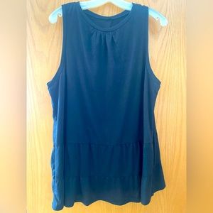 Women’s black tank top, never worn, size xl